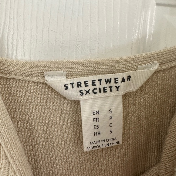 Nude crop/tank top - Picture 3 of 3